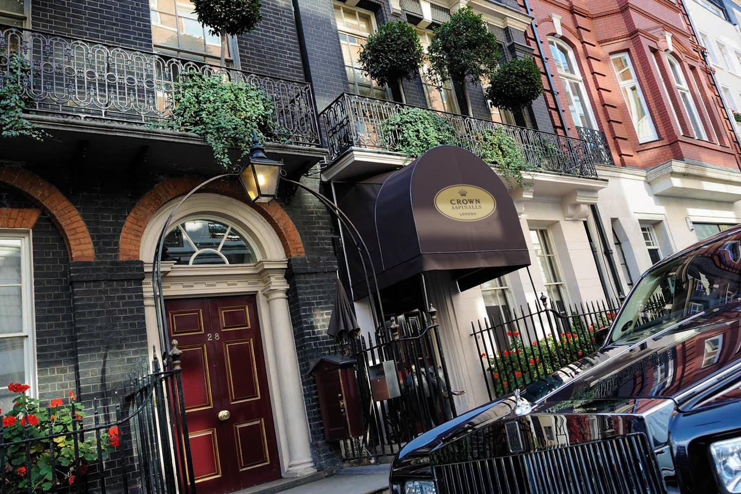 ウィン・メイフェア(旧クラウン アスピナルズ ロンドン)