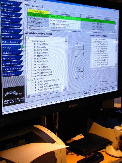 オンラインゲーム管理部門 ここが一番人気で、世界中のサーバー管理や瞬時に顧客の犯罪歴が判明するシステムもありました。今の所は米国籍のみのようです オンラインゲーム管理部門 ここが一番人気で、世界中のサーバー管理や瞬時に顧客の犯罪歴が判明するシステムもありました。今の所は米国籍のみのようです